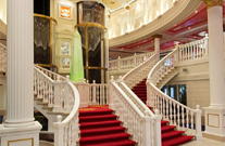 하와이 크루즈 여행의 시작 Reception Desk와 Capitol Atrium 