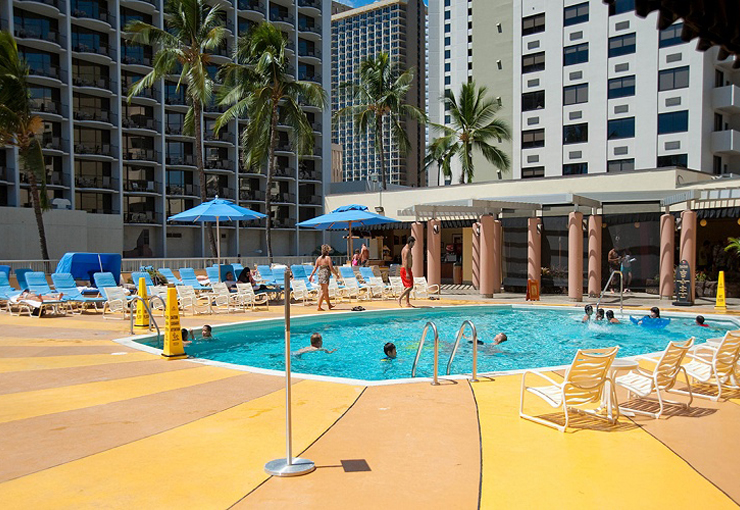 더 트윈 핀(구. 애스톤 와이키키 비치)